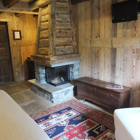 La Luge D'Antan Maison D'Hotes & Spa Brusson Room photo