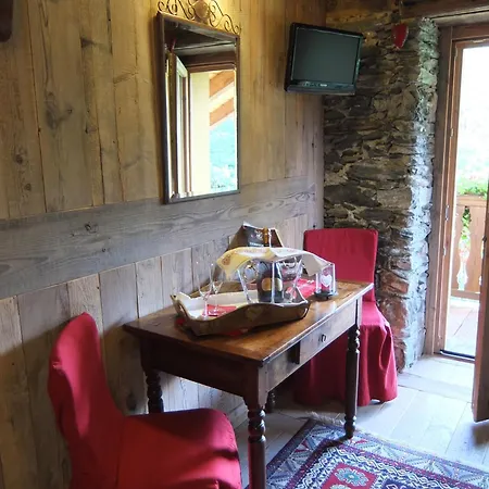 La Luge D'Antan Maison D'Hotes & Spa Brusson Room photo